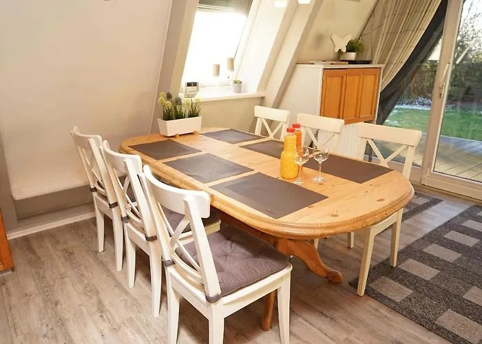 Vakantiehuis Zeltdachhaus Mit Viel Platz _ Park Damp